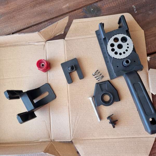 DRILL-MASTER: KIT HERRAMIENTA GUÍA PARA TALADRO DE MADERA 🔧📏