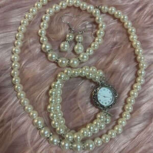 GLAMSET: SET RELOJ, MANILLA Y ARETES💍✨