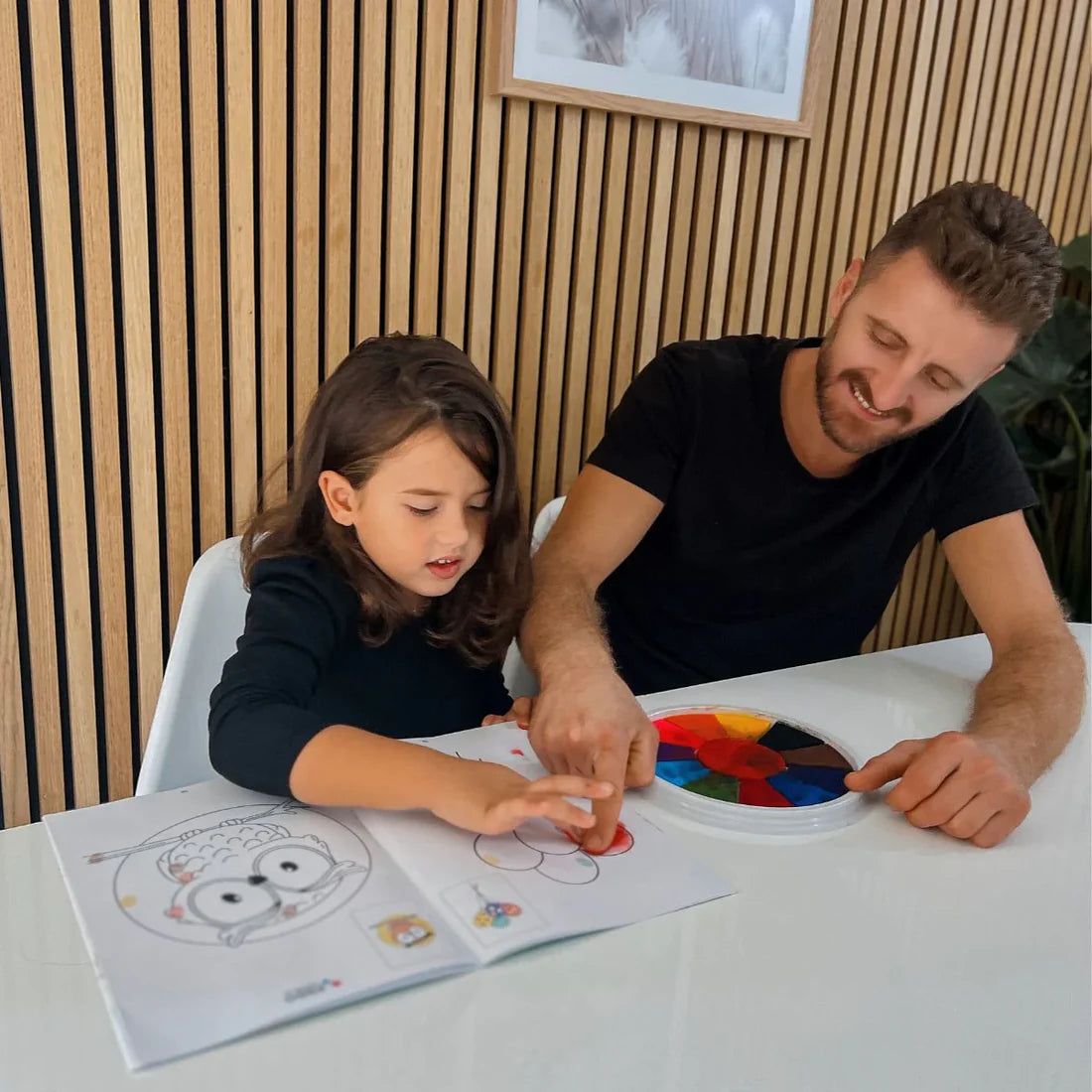 🌈 COLORBOOK: LIBRO + PINTURA MÁGICA