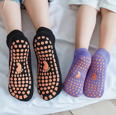 GRIPKIDS: MEDIAS ANTIDESLIZANTES SETX4 🧦✨