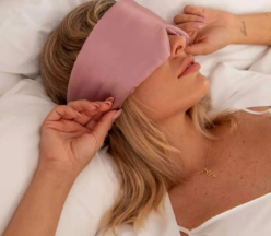 SILKNIGHT: MASCARILLA DE SEDA PARA DORMIR😴💤