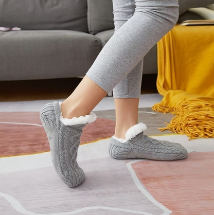 SOFTSTEPS: MEDIAS DE PELUCHE 🧦🐻
