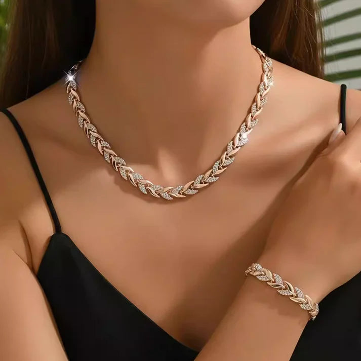 🌿 GOLDEN HARMONY: SET DE PULSERA Y COLLAR DISEÑO HOJAS🌿